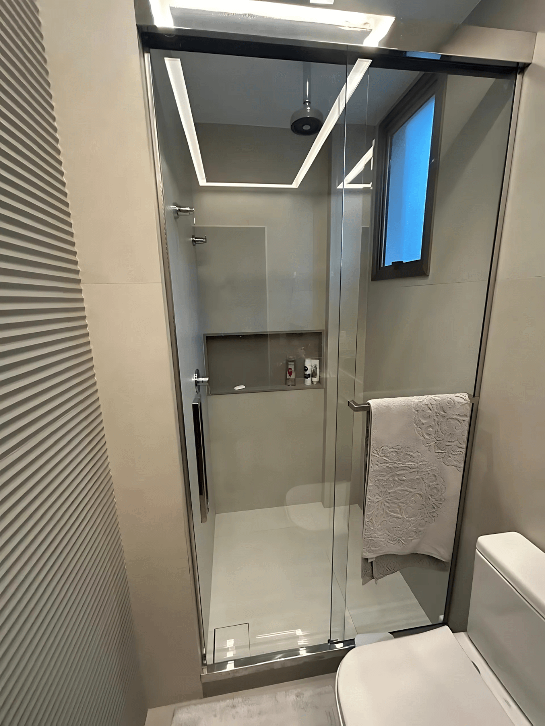 Kit box aço inox cromado polido banheiro pequeno com toalheiro de box