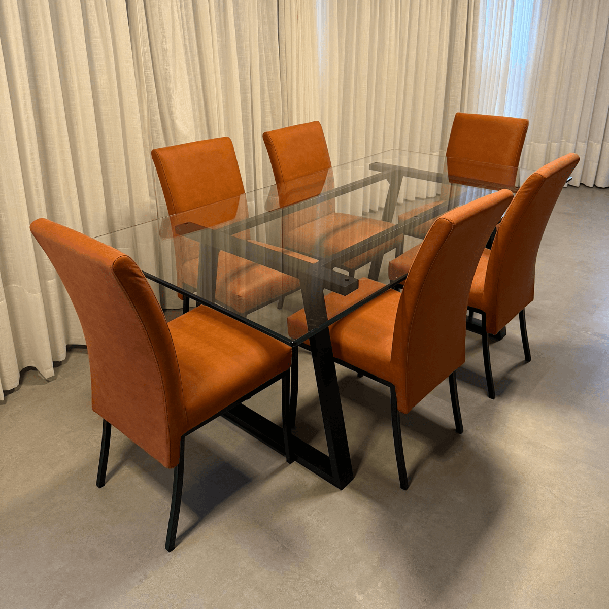 Base pé de mesa aço inox preto fosco mesa de jantar 6 cadeiras laranjas estilo industrial